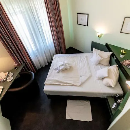 Royal Hotel 4*