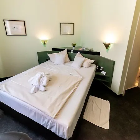 Hotel Royal 4*